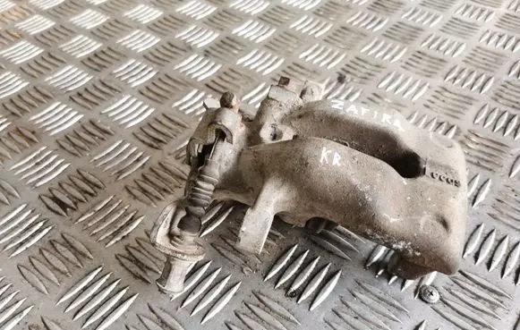 Opel Zafira A Rear brake caliper
