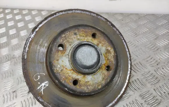 Citroen DS3 Rear wheel hub