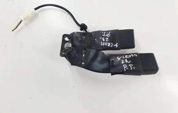 Suzuki SX4 S-Cross Rear seatbelt buckle