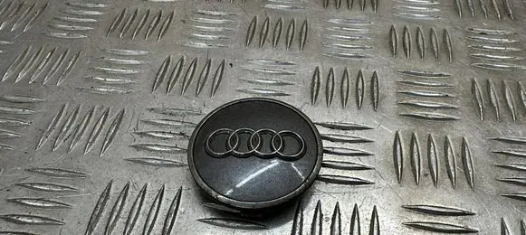Audi A4 Allroad B9 Original wheel cap 8W0601170