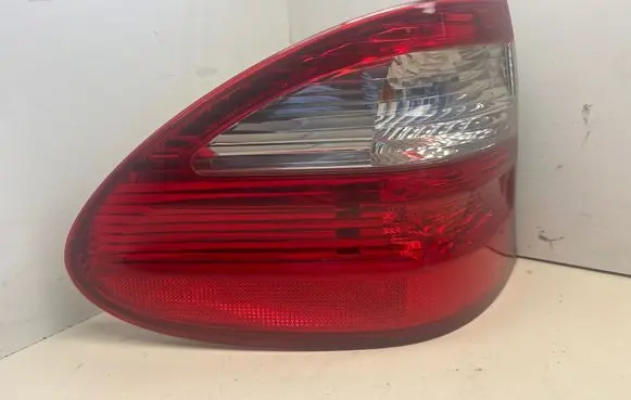 Mercedes-Benz E W211 Rear/tail lights A2118201564