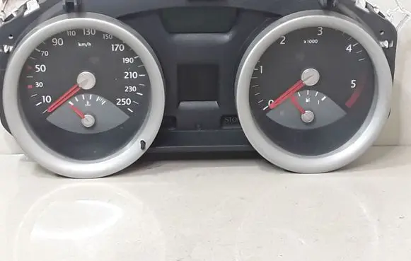 Renault Megane II Speedometer (instrument cluster) 8200399700D