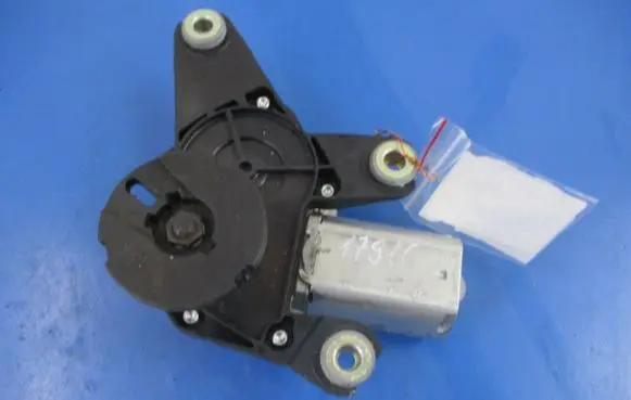 Renault Espace III Rear window wiper motor 8200031085D