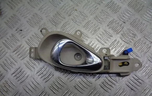 Chrysler PT Cruiser Rear door interior handle trim 
