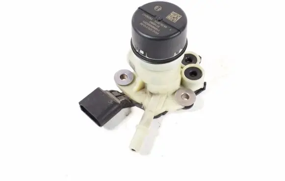 Mercedes-Benz E C207 W207 Adblue pump 