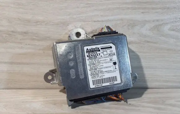 Renault Megane II Airbag control unit/module 8200412038 605490500