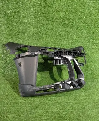 BMW 4 G22 G23 G24 G26 Front bumper mounting bracket 8078612