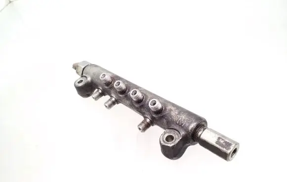 Opel Vectra C Fuel main line pipe 10G31634 11G00520