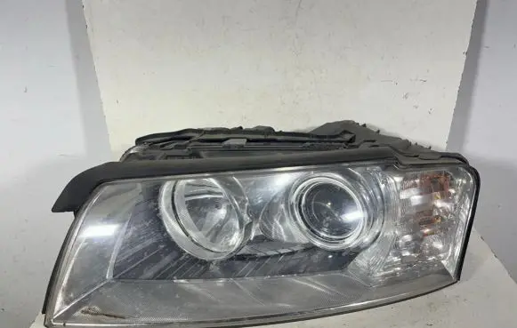 Audi A8 S8 D3 4E Headlight/headlamp