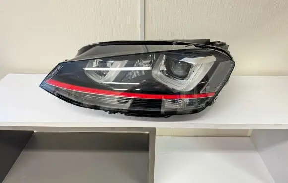 Volkswagen Golf VII Headlight/headlamp 5G1941043A 90049403