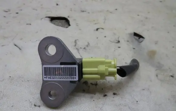 Nissan Qashqai Airbag deployment crash/impact sensor FAEG0101318434