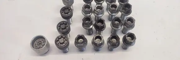 Skoda Karoq Nuts/bolts 