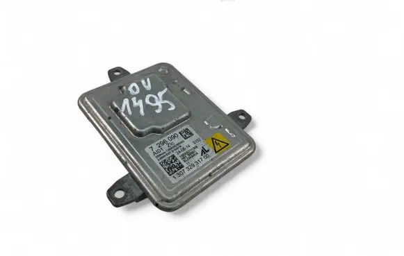 BMW 4 F32 F33 Light module LCM 7296090