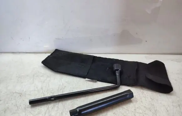 KIA Sorento Tool set 