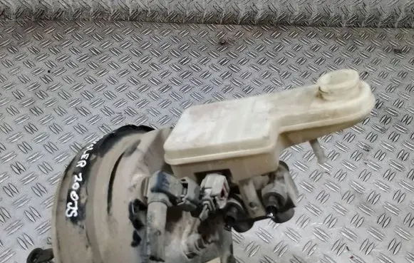 Chrysler 200 Brake booster A0204748359