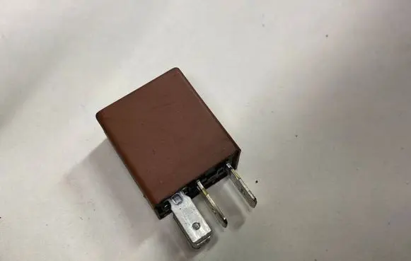 Renault Scenic II - Grand scenic II Other relay 8200263345