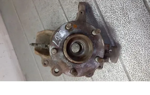 Ford Focus C-MAX Front wheel hub spindle knuckle