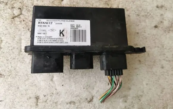 Renault Laguna III Xenon control unit/module 285800001R 89901165A