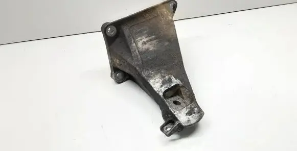 BMW 7 E65 E66 Engine mounting bracket 6754616 22116754616