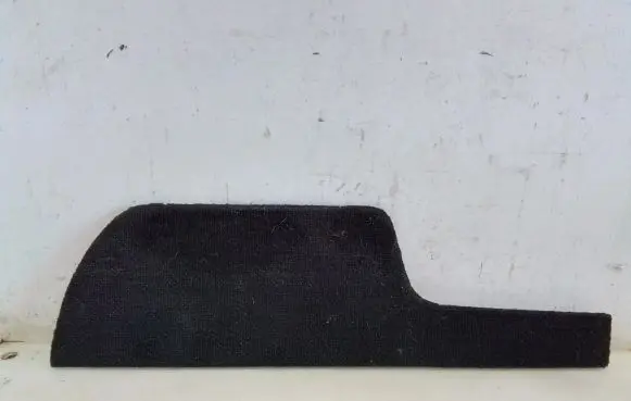 Trunk/boot lower side trim panel