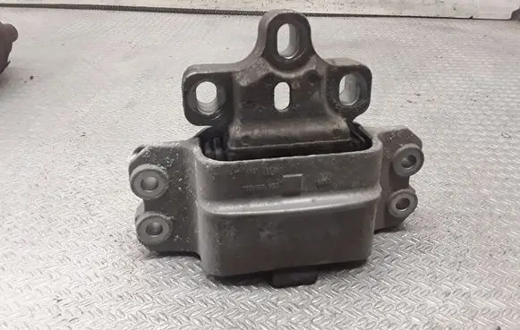 Audi A3 S3 A3 Sportback 8P Gearbox mount 1K0199555