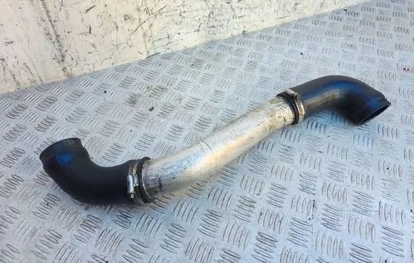 BMW 5 E39 Intercooler hose/pipe 2247903 11612247903