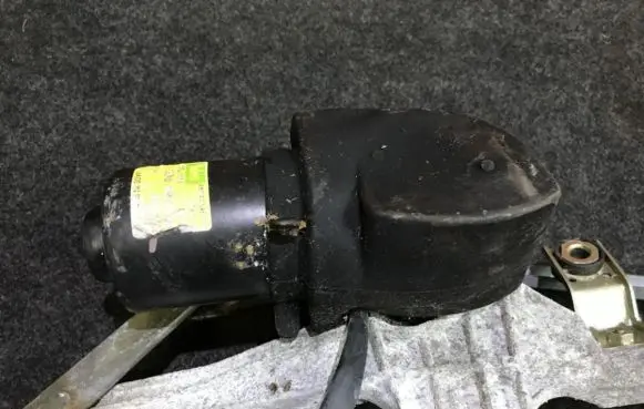 Renault Laguna I Wiper motor