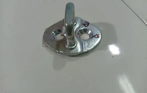Hyundai ix35 Rear door lock loop/hook striker