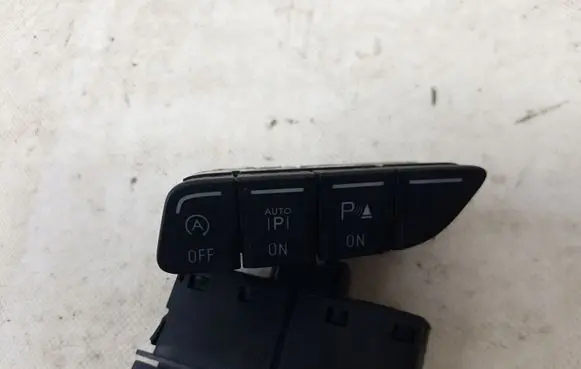 Ford Focus Parking (PDC) sensor switch 