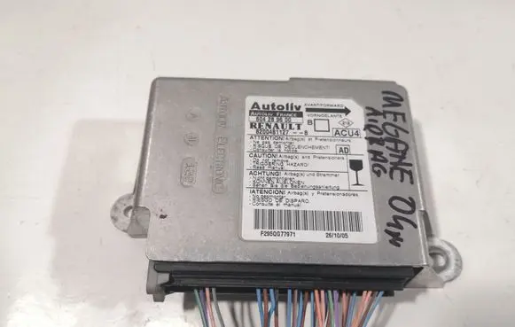 Renault Megane II Airbag control unit/module 8200481127B