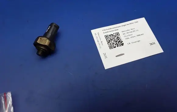Mercedes-Benz ML W164 Air conditioning (A/C) pressure sensor 2205420118