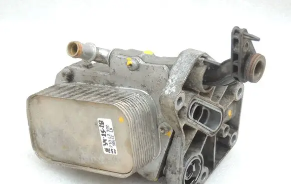 Chrysler Grand Voyager V Oil filter mounting bracket K68035486AB 68035486AB 68035488AA