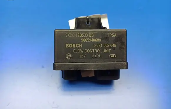 Land Rover Range Rover Sport L320 Glow plug pre-heat relay 0281003048 9X2Q12B533BB 9665940680
