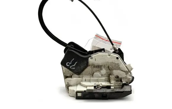 Volkswagen Sharan Front door lock 5K1837016D