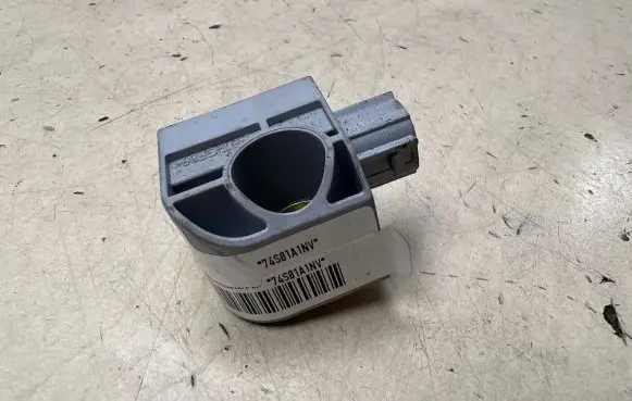 Suzuki Liana Airbag deployment crash/impact sensor 3893059J00000 30040108 5WK43491