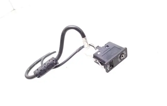 USB socket connector