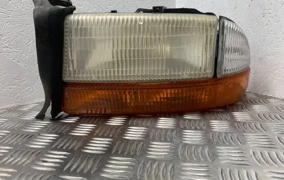 Dodge Durango Headlight/headlamp 990001