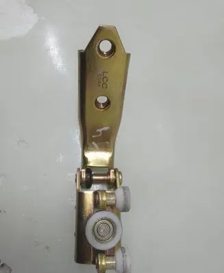 Volkswagen Transporter - Caravelle T4 Sliding door upper roller guide/hinge 