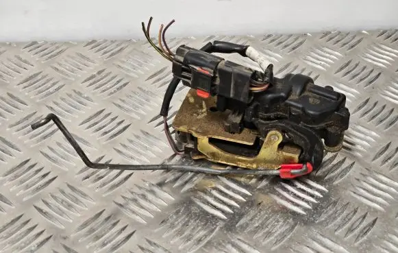 Chrysler Voyager Loading door lock 52772HD3