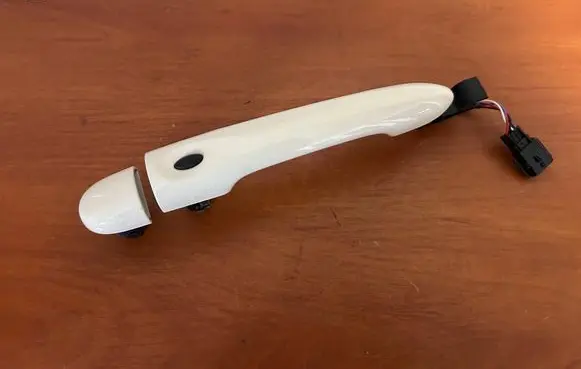 Renault Captur Rear door handle trim 