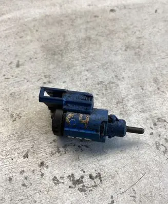 Volkswagen Golf IV Brake pedal sensor switch 1j0927189 19322002