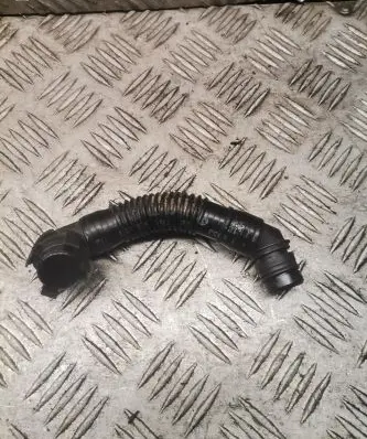 Volkswagen Golf V Breather hose/pipe 