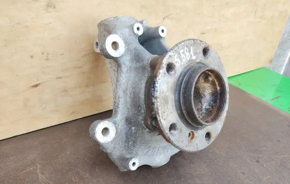BMW 2 F22 F23 Front wheel hub 6792286 31216792286