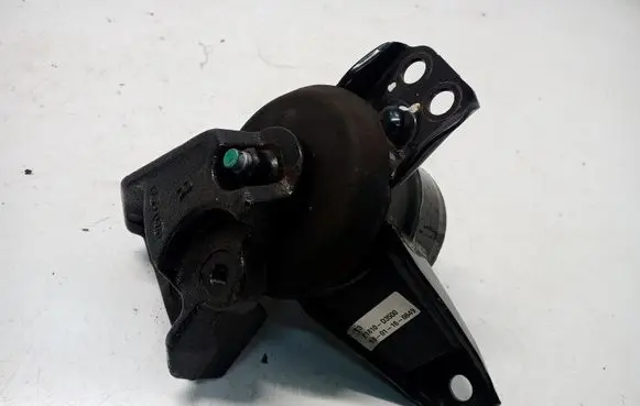 Hyundai Tucson TL Engine mount vacuum valve 21810-D3500