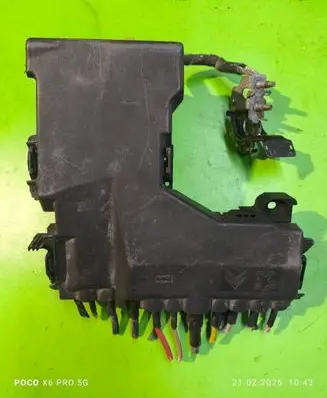 Peugeot 508 RXH Fuse module 9665878080