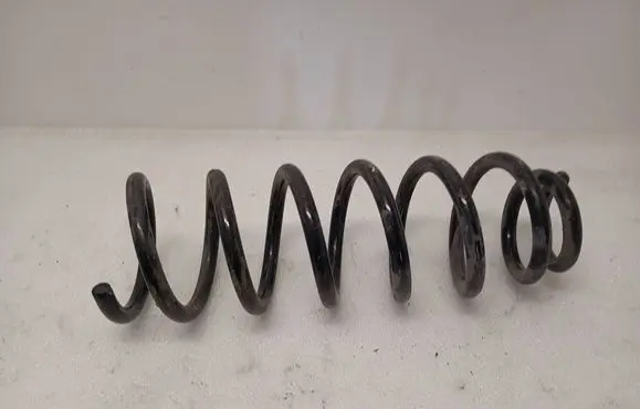 Mercedes-Benz C W205 Front coil spring