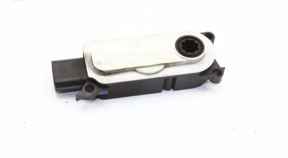 Nissan Qashqai J12 Intake manifold valve actuator/motor T303638 131888800085