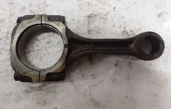 Subaru Legacy Connecting rod/conrod 