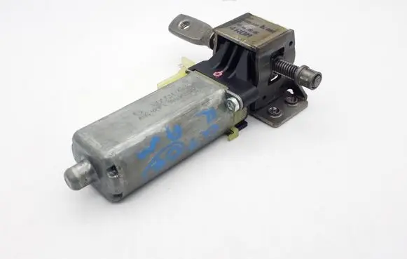 Audi Q7 4L Seat adjustment motor 0390203221 905418102