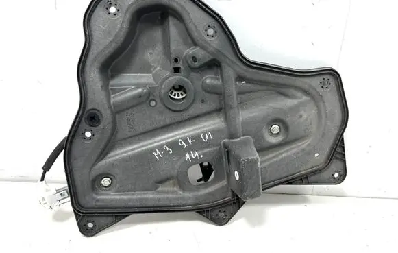 Mazda 3 II Rear window lifting mechanism without motor BHN97397X K4057